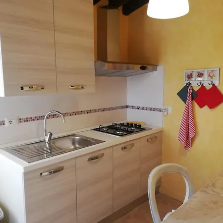 Casina Delle Farfalle 몬테 카스텔로 디 비비오