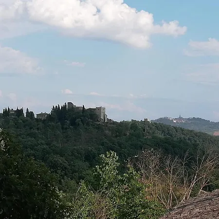 Casina Delle Farfalle 몬테 카스텔로 디 비비오